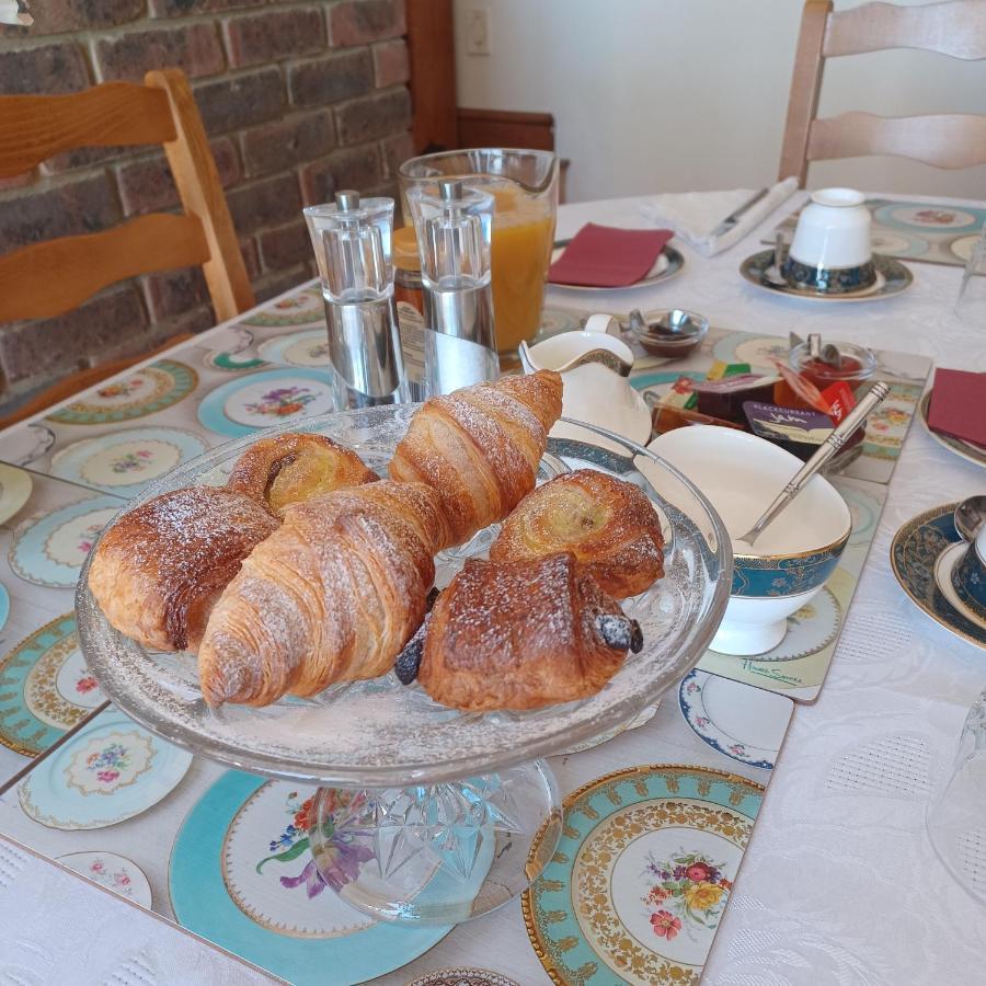 Woodpeckers Cottage B&B Pett Extérieur photo